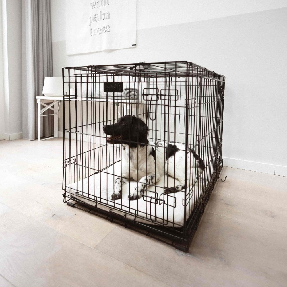 Hondenbench in stijlvol interieur - CRATE District 70