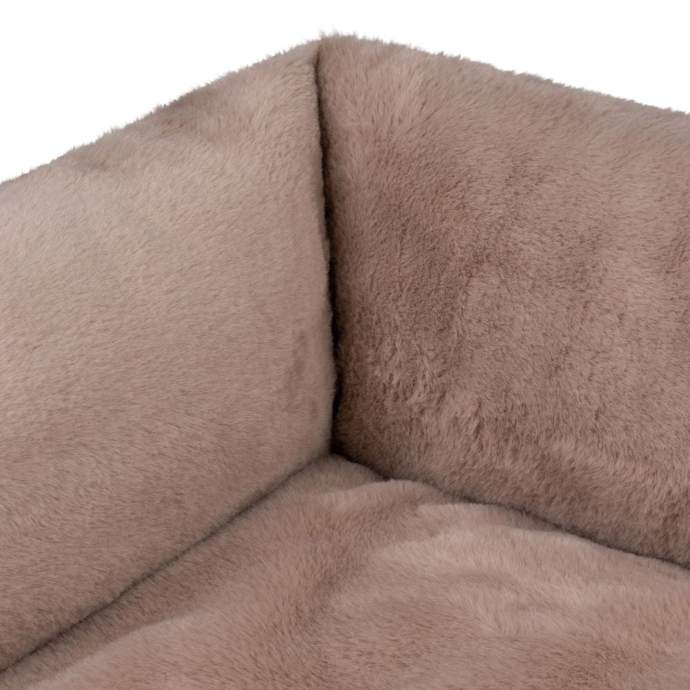 Hondenmand in neutrale kleur op de bank - NUZZLE District 70