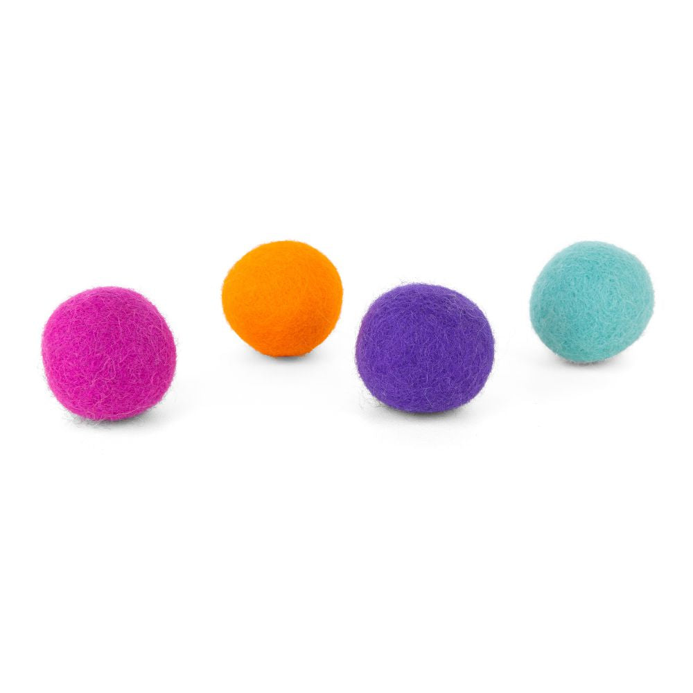PURE GLOW en FAIRY vilten balletjes voor katten - District 70