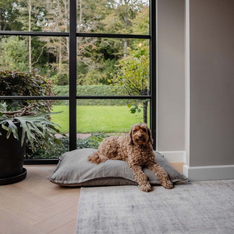 Zacht ligkussen voor honden in het interieur - CLASSIC District 70