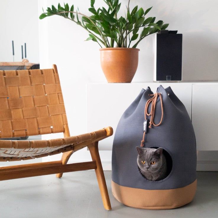 Design kattenhuis in cognac kleur lifestyle - CASA District 70