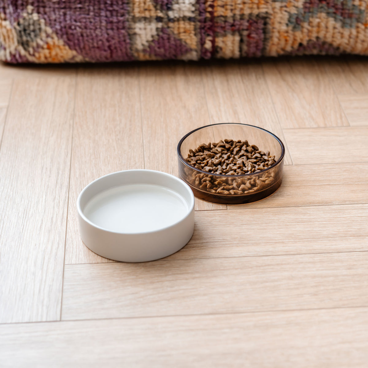 DAWN - Glass cat bowl